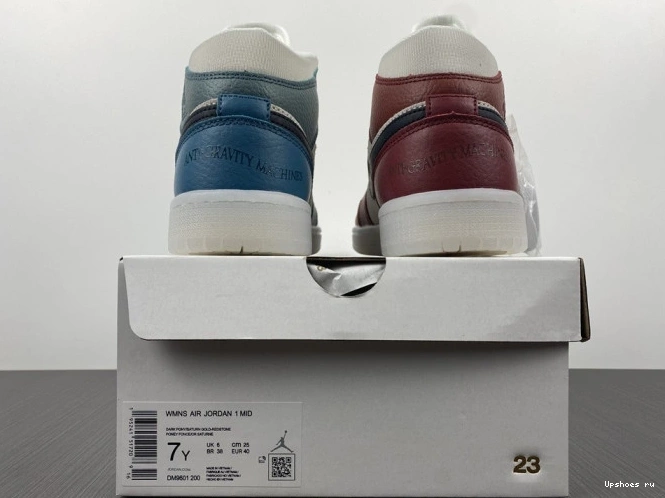 Mid Anti-Gravity AIR DM9601-200 Machines 1 Jordan 0308